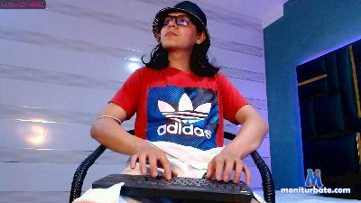 Robley_Rios cam4 straight performer from United States of America milk taboo pee gamer cum feet amateur 