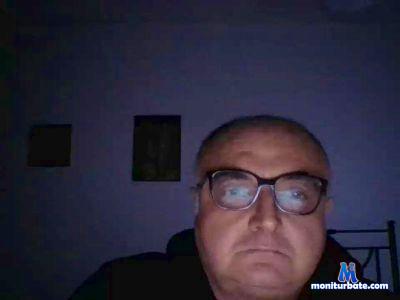 tarasmetta cam4 bicurious performer from Republic of Italy  