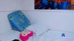 CurvyLilaa cam4 live cam performer profile