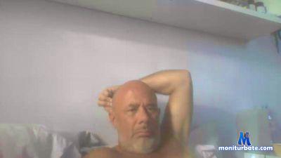 hugoboss8503 cam4 bicurious performer from French Republic  