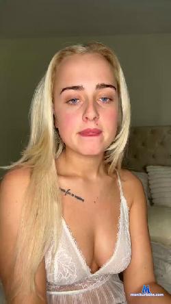 Lucyj2xox cam4 live cam performer profile