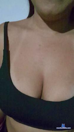 Aligataa cam4 live cam performer profile
