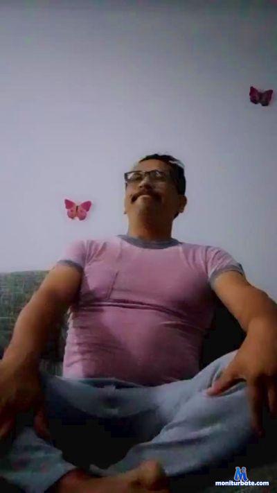 Mixchael cam4 bisexual performer from Republic of Chile  
