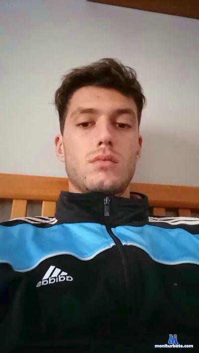 Giova246 cam4 bisexual performer from Republic of Italy  