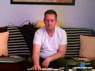 poppers66666 cam4 bisexual performer from British Virgin Islands load your naked daddy-pee 