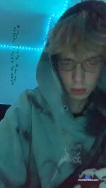 Tikiiilolll cam4 livecam show performer room profile