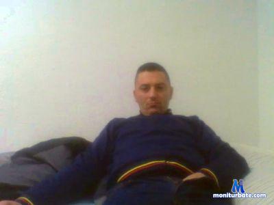 Damz0r cam4 bicurious performer from Canada  