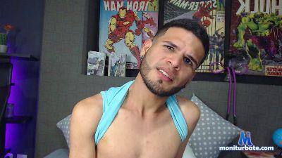 andermilk cam4 bisexual performer from United States of America  