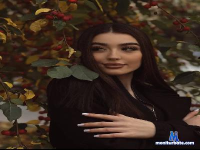 OdeliaCroswell cam4 straight performer from Hellenic Republic of Greece schoolgirl masturbation C2C cosplay cute 