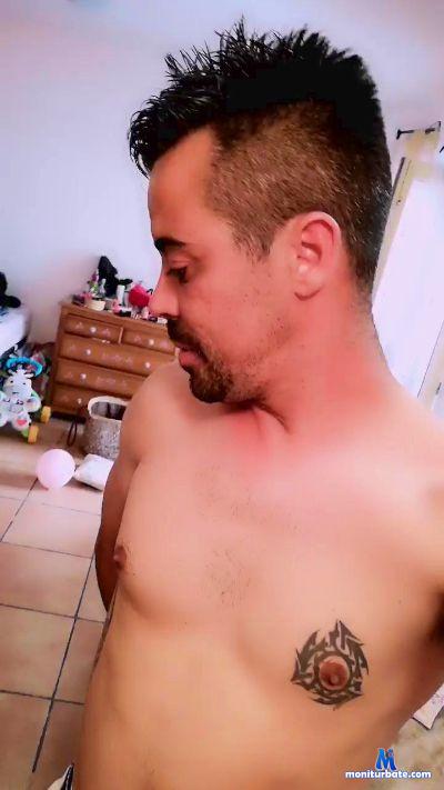 moreno3314 cam4 straight performer from Kingdom of Spain  