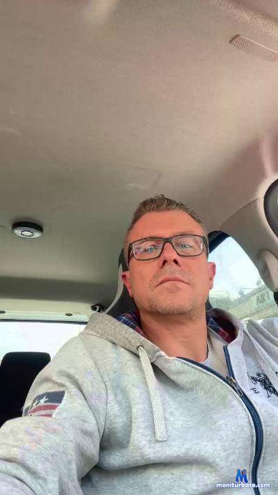 fuesslinge4 cam4 bisexual performer from Federal Republic of Germany  