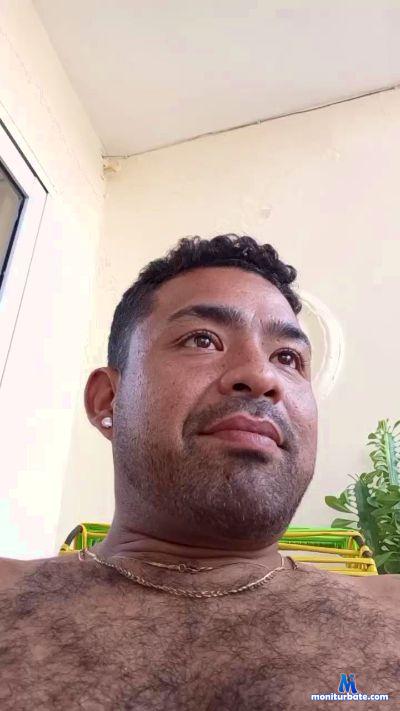Evil1plush cam4 straight performer from Republic of Colombia  