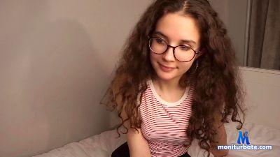 OdiliaBarkus cam4 bicurious performer from Republic of Poland smoke feet cute schoolgirl striptease 