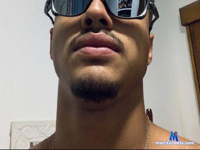 NovinhoBrasilia cam4 bisexual performer from Federative Republic of Brazil  