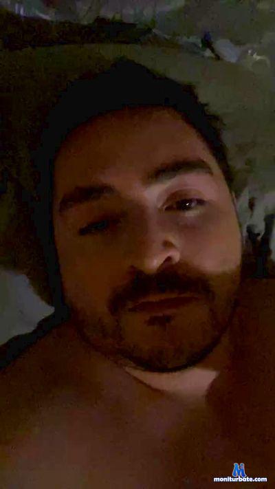 chubbysv cam4 gay performer from Republic of El Salvador chubby gordito gay 