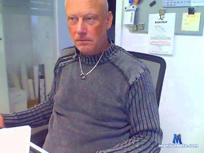Fulviox77 cam4 straight performer from Republic of Italy  