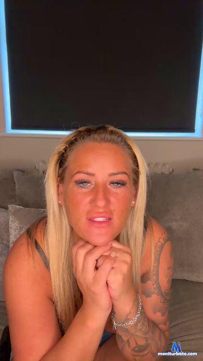 WhosThatCam cam4 straight performer from United Kingdom of Great Britain & Northern Ireland  
