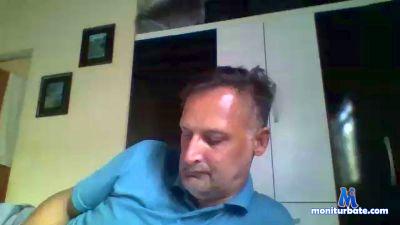 roberto1744 cam4 straight performer from Federative Republic of Brazil  