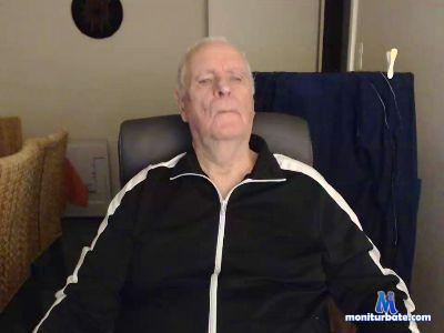 roxyplay1 cam4 bicurious performer from Swiss Confederation here no-show 