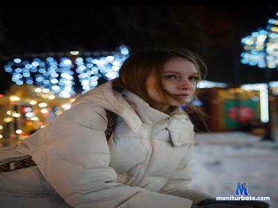 MariamEdwards cam4 bisexual performer from French Republic armpits feet ass cute bigass schoolgirl taboo 