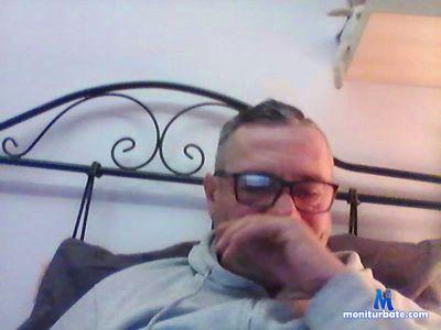 freelifeman cam4 straight performer from Republic of Italy freelifeman 