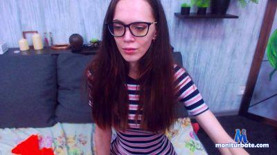 Lilpinktease cam4 bisexual performer from United States of America  