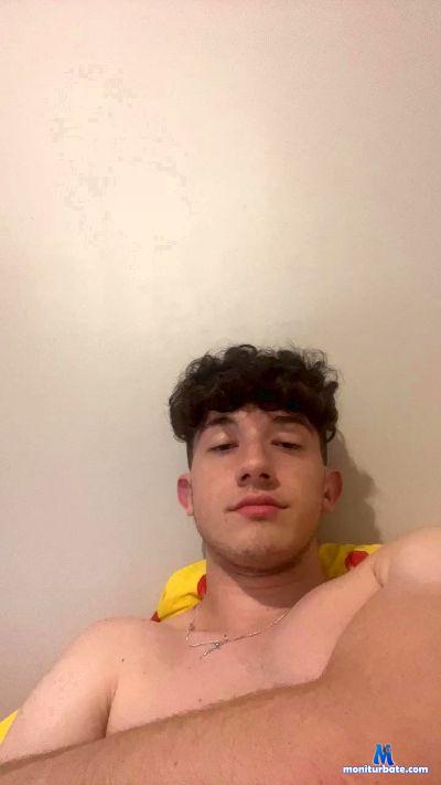 Lucas_boyer cam4 gay performer from French Republic  