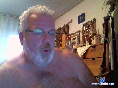 amrheincgn cam4 gay performer from Federal Republic of Germany  