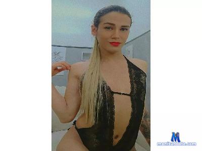 allison_spearsT cam4 bisexual performer from United States of America masturbation squirt cum anal amateur feet C2C 