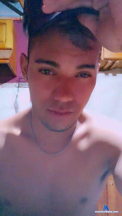ezkingg2 cam4 straight performer from Argentine Republic  