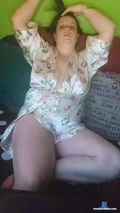 AndaBucur cam4 straight performer from Federal Republic of Germany  
