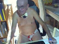 MrTonin cam4 live cam performer profile