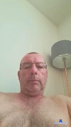 Omene cam4 live cam performer profile