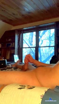 HungWboy34 cam4 live cam performer profile