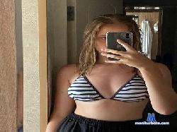 AntoniaHeather cam4 live cam performer profile