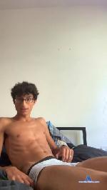 Fesseurt cam4 livecam show performer room profile
