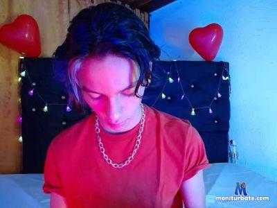 angieta_ cam4 bisexual performer from United States of America  