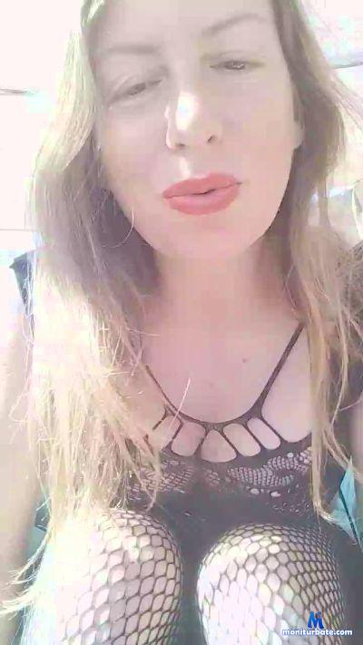 babe_sam cam4 bicurious performer from Republic of Italy  