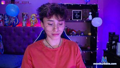 Junior_2311 cam4 gay performer from United States of America milk anal armpits deepthroat masturbation smoke cum 