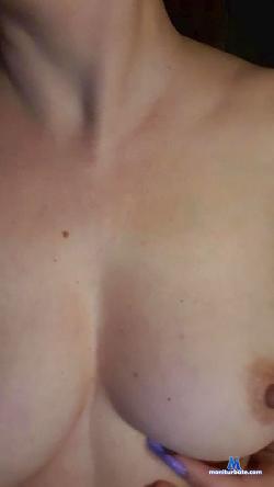 NaiveNaive cam4 live cam performer profile