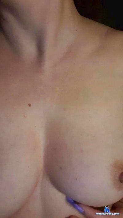 NaiveNaive cam4 bicurious performer from Republic of Italy C2C masturbation feet cute ass pussy amateur 