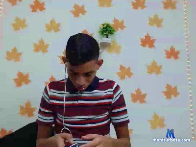 elvjordan cam4 straight performer from Republic of Ecuador  