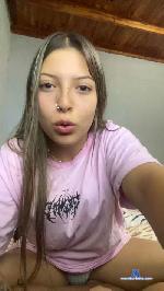 Kiraofarg cam4 livecam show performer room profile