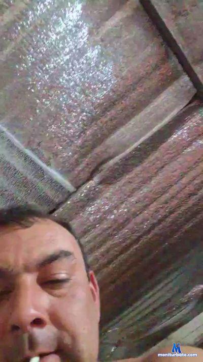 Margus325 cam4 bicurious performer from Argentine Republic  