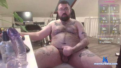 chriscubxxx3 cam4 gay performer from United Kingdom of Great Britain & Northern Ireland armpits anal analtoys amateur 