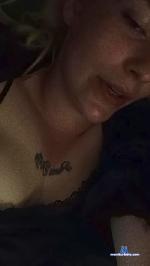 petitefemme1 cam4 livecam show performer room profile