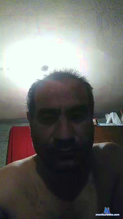 pulanosu_sexy4 cam4 straight performer from Romania  