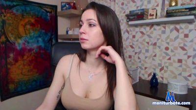 Milla2902 cam4 bicurious performer from French Republic  