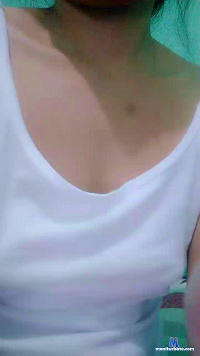 hotwet_mom cam4 straight performer from Republic of the Philippines  
