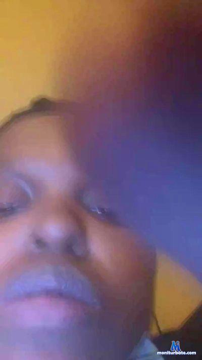 Booboo4000 cam4 bisexual performer from United Kingdom of Great Britain & Northern Ireland  